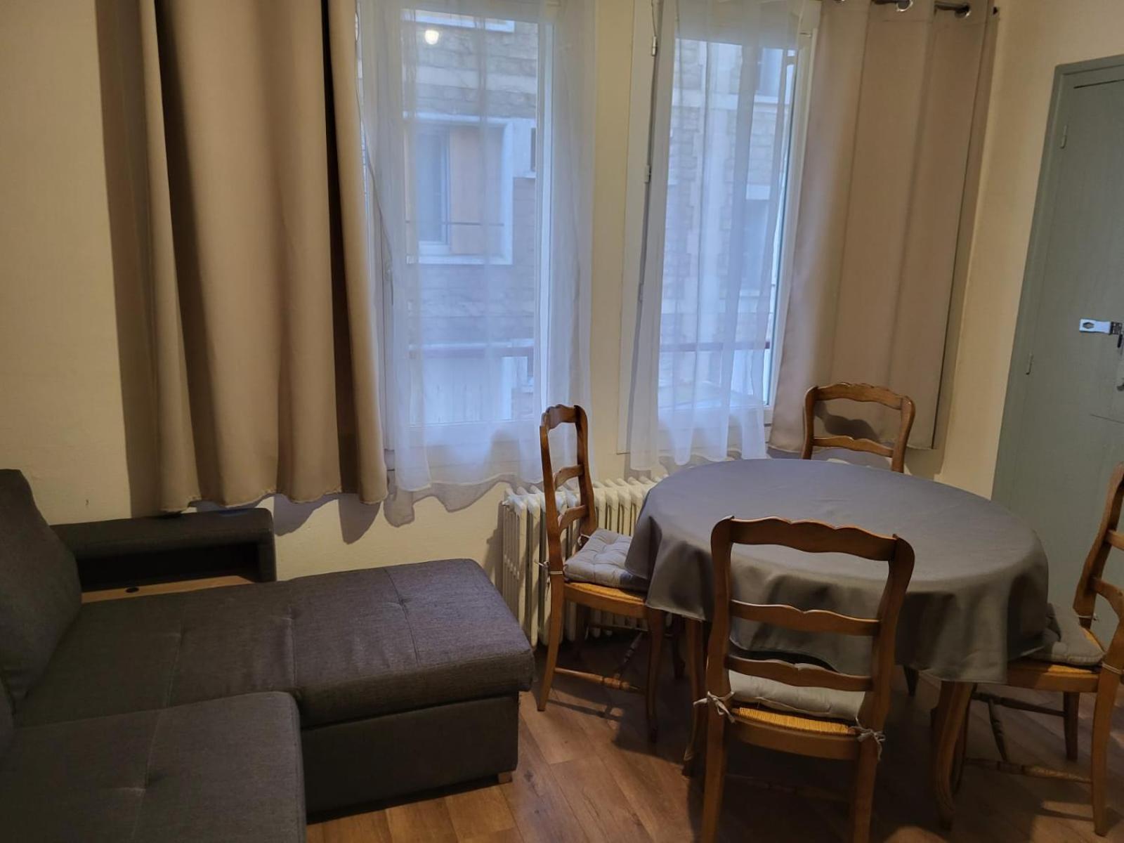 2 Chambres Chez L'Habitant Poitiers Exterior photo